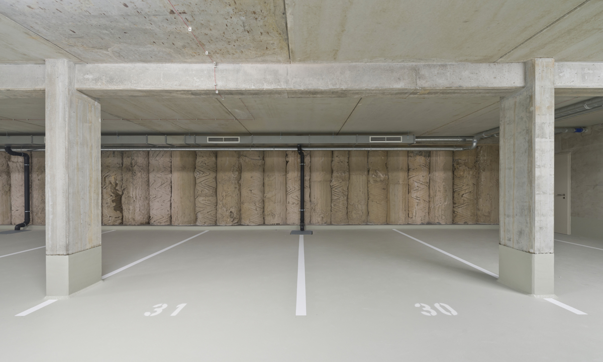 Copyright Michael Miltzow APR2512.jpg